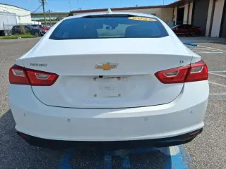 Chevrolet Malibu 2025 LT sedán de 4 puertas con 1LT