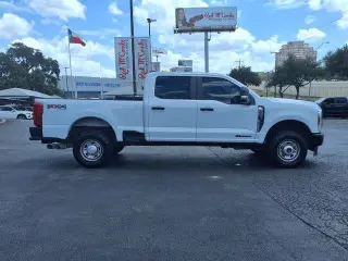 Ford F-250 Super Duty 2024 4x4 XL 4dr Crew Cab 6.8 ft. SB Pickup