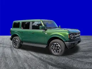 Ford Bronco 2025 4x4 Outer Banks SUV de 4 puertas
