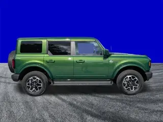 Ford Bronco 2025 4x4 Outer Banks SUV de 4 puertas