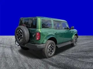 Ford Bronco 2025 4x4 Outer Banks SUV de 4 puertas