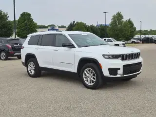 Jeep Grand Cherokee L 2023 4x4 Laredo SUV de 4 puertas