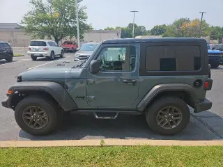 Jeep Wrangler 2025 4x4 Sport SUV de 2 puertas