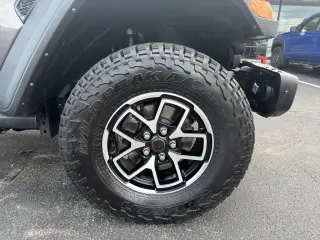 Jeep Gladiator 2024 4x4 Rubicon 4 puertas Crew Cab batea de 5.0 pies