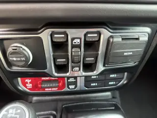 Jeep Gladiator 2024 4x4 Rubicon 4 puertas Crew Cab batea de 5.0 pies
