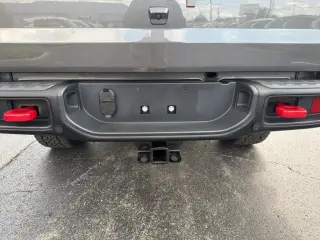 Jeep Gladiator 2024 4x4 Rubicon 4 puertas Crew Cab batea de 5.0 pies