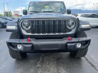 Jeep Gladiator 2024 4x4 Rubicon 4 puertas Crew Cab batea de 5.0 pies