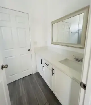 2 Bedroom Apt in Koreatown