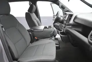 Camioneta Ram 1500 2024 4x4 Tradesman Cabina Doble de 4 puertas y batea de 5.6 pies
