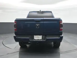 Ram 1500 2022 4x4 Limited 4dr Crew Cab caja corta de 5.6 pies