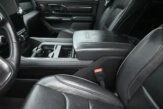 Ram 1500 2022 4x4 Limited 4dr Crew Cab caja corta de 5.6 pies