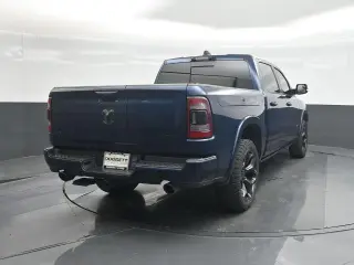 Ram 1500 2022 4x4 Limited 4dr Crew Cab caja corta de 5.6 pies