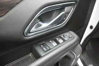 Chevrolet Suburban 2022 4x2 LT 4p SUV