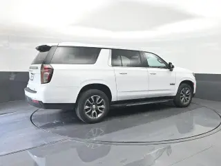 Chevrolet Suburban 2022 4x2 LT 4p SUV