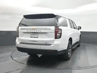 Chevrolet Suburban 2022 4x2 LT 4p SUV
