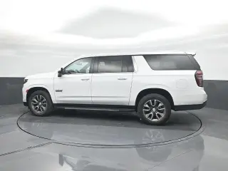 Chevrolet Suburban 2022 4x2 LT 4p SUV