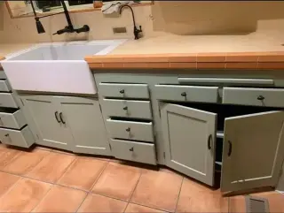 Cabinets refinishing & drywall