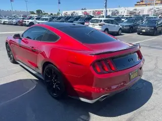 Ford Mustang 2017 GT Premium 2dr Fastback