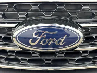 Ford Explorer 2023 AWD XLT SUV de 4 puertas