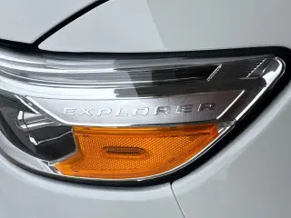 Ford Explorer 2023 AWD XLT SUV de 4 puertas