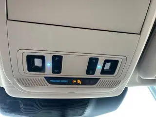 Ford Explorer 2023 AWD XLT SUV de 4 puertas
