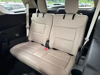 Ford Explorer 2023 AWD XLT SUV de 4 puertas