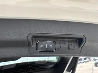 Ford Explorer 2023 AWD XLT SUV de 4 puertas