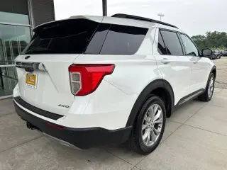 Ford Explorer 2023 AWD XLT SUV de 4 puertas