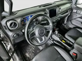 Jeep Gladiator 2022 4x4 Overland 4 puertas Crew Cab batea de 5.0 pies