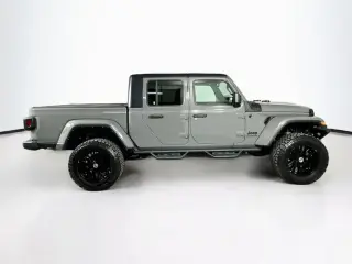 Jeep Gladiator 2022 4x4 Overland 4 puertas Crew Cab batea de 5.0 pies