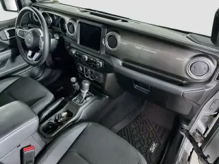 Jeep Gladiator 2022 4x4 Overland 4 puertas Crew Cab batea de 5.0 pies