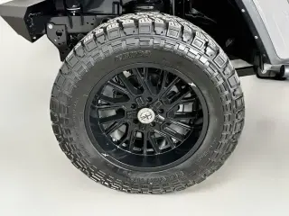Jeep Gladiator 2022 4x4 Overland 4 puertas Crew Cab batea de 5.0 pies