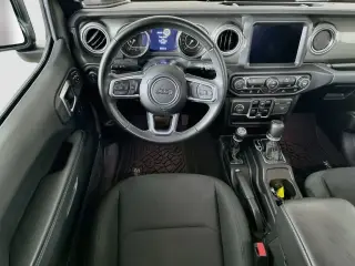 Jeep Gladiator 2022 4x4 Overland 4 puertas Crew Cab batea de 5.0 pies