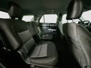 Ford Explorer 2023 XLT SUV de 4 puertas