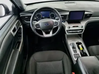 Ford Explorer 2023 XLT SUV de 4 puertas