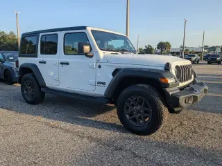 Jeep Wrangler 2024 4x4 Willys SUV de 4 puertas