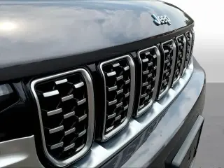 Jeep Grand Cherokee 2022 4x4 Summit 4xe SUV de 4 puertas
