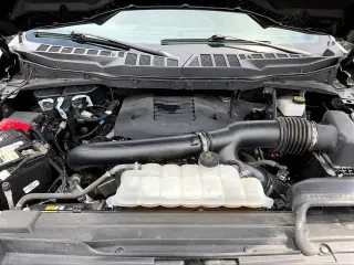 Ford F-150 2023 4x4 XLT 4p SuperCrew 5.5 ft. SB