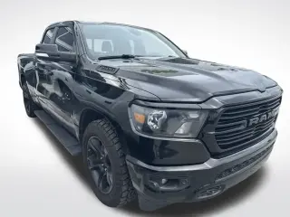 Ram 1500 2021 4x2 Big Horn 4 puertas Quad Cab batea de 6.4 pies
