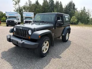 Jeep Wrangler 2012 4x4 Sport SUV de 2 puertas