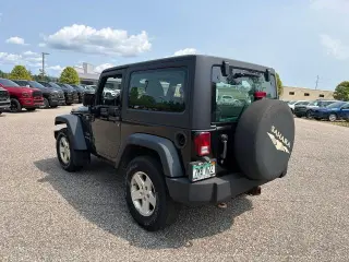Jeep Wrangler 2012 4x4 Sport SUV de 2 puertas