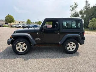 Jeep Wrangler 2012 4x4 Sport SUV de 2 puertas