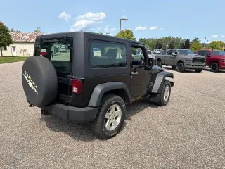 Jeep Wrangler 2012 4x4 Sport SUV de 2 puertas