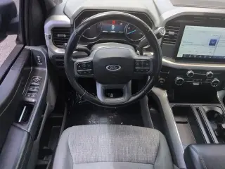 Ford F-150 2022 4x4 King Ranch 4 puertas SuperCrew 5.5 ft. SB