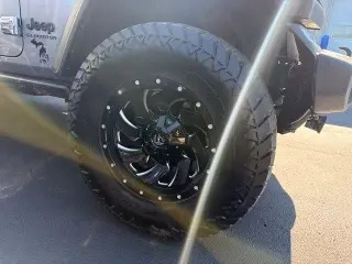 Jeep Gladiator 2020 4x4 Sport 4 puertas Crew Cab batea de 5.0 pies