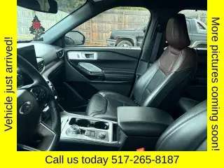 Ford Explorer 2023 AWD Platinum SUV de 4 puertas