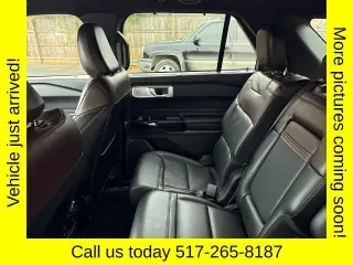 Ford Explorer 2023 AWD Platinum SUV de 4 puertas