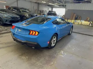 Ford Mustang 2024 EcoBoost 2dr Fastback