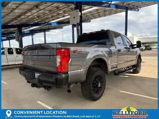 Ford F-250 Super Duty 2022 4x4 King Ranch 4 puertas Cabina crew 6,8 pies SB Pick‑up