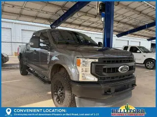 Ford F-250 Super Duty 2022 4x4 King Ranch 4 puertas Cabina crew 6,8 pies SB Pick‑up
